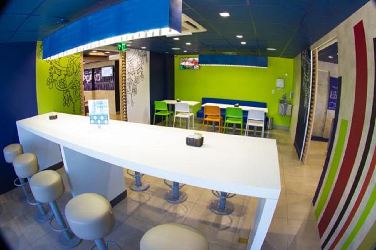 Ibis Budget แซร์เตาซินโญ ภายนอก รูปภาพ