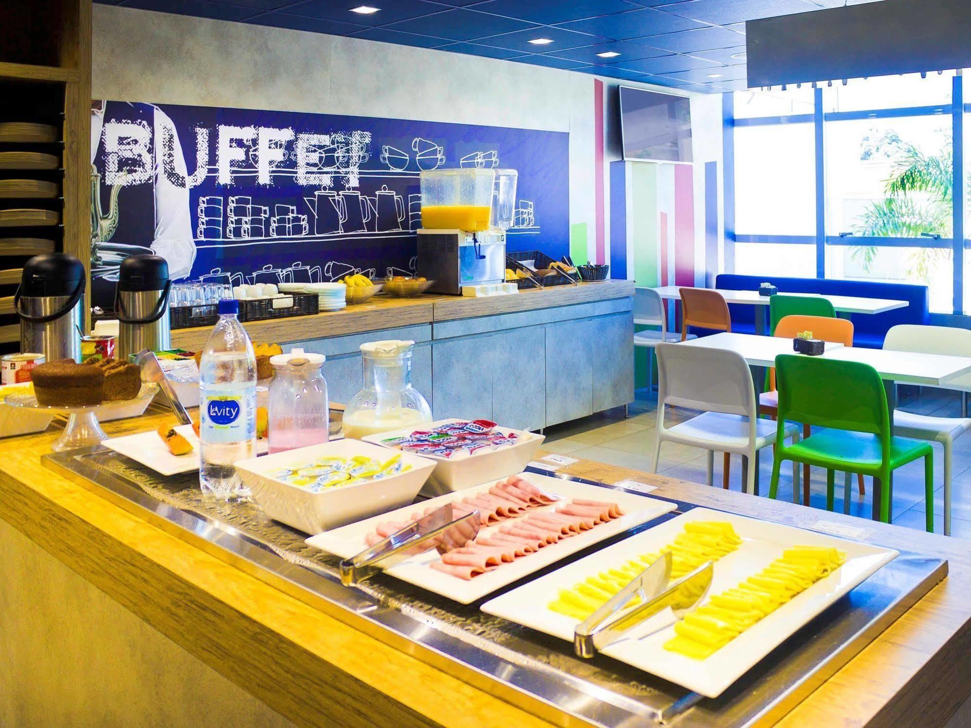 Ibis Budget แซร์เตาซินโญ ภายนอก รูปภาพ